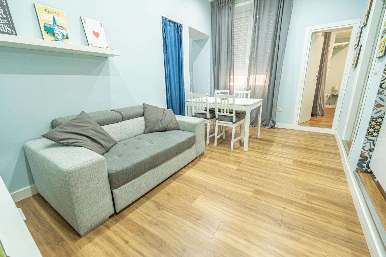 Casa Vacanze Decumano 17 Naples Luaran gambar